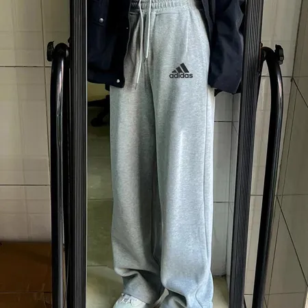 アディダス カジュアルパンツ
