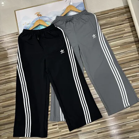 アディダス カジュアルパンツ