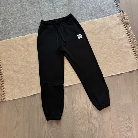 ステューシー カジュアルパンツ