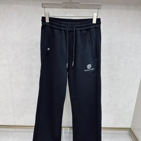 バレンシアガ カジュアルパンツ