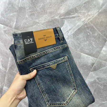 アルマーニ ジーンズ