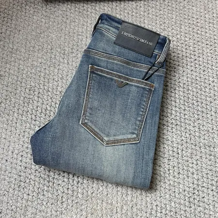 アルマーニ ジーンズ