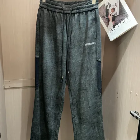 バレンシアガ カジュアルパンツ