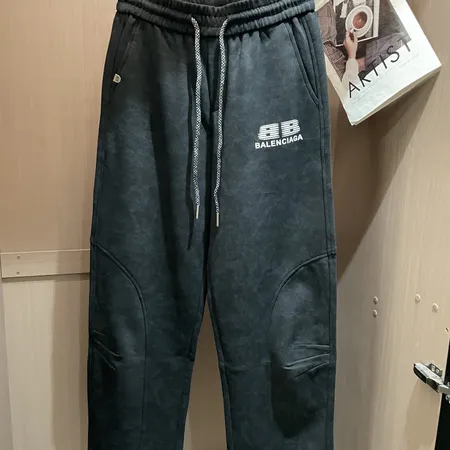 バレンシアガ カジュアルパンツ