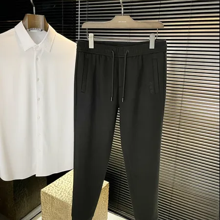 グッチ カジュアルパンツ