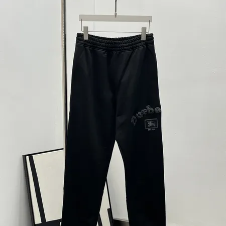 バーバリー ス カジュアルパンツ