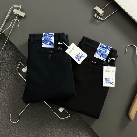 バーバリー ス カジュアルパンツ