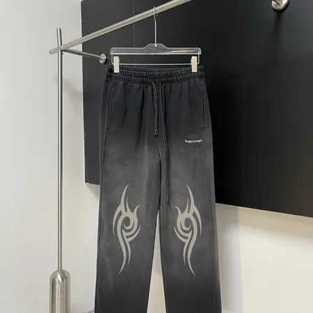 バレンシアガ カジュアルパンツ