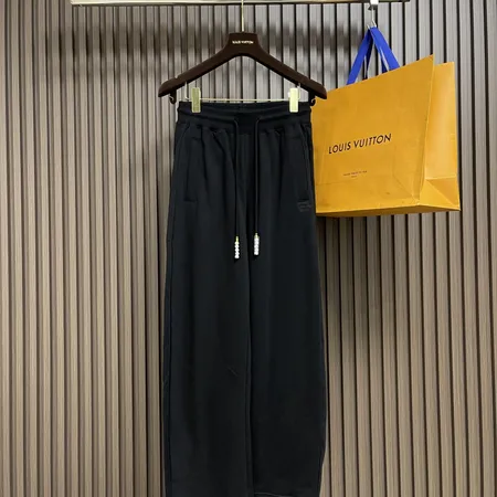 ルイヴィトン カジュアルパンツ