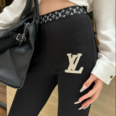ルイヴィトン トレーニングパンツ