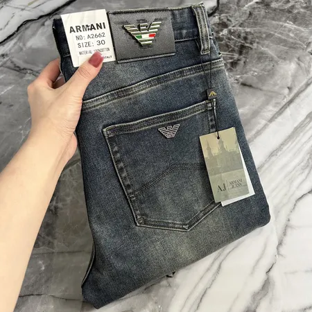 アルマーニ ジーンズ