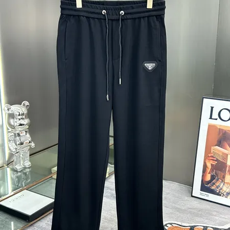 プラダ カジュアルパンツ