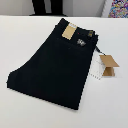 バーバリー ス カジュアルパンツ