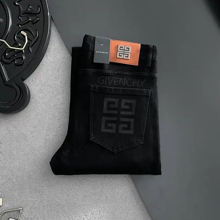 ジバンシィ ジーンズ