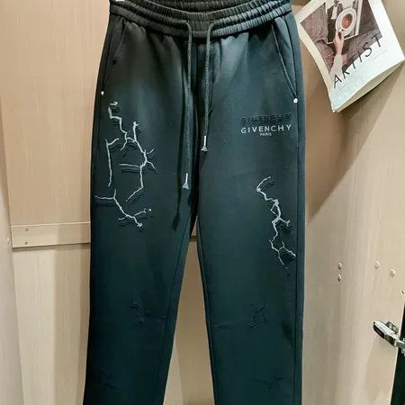 ジバンシィ カジュアルパンツ