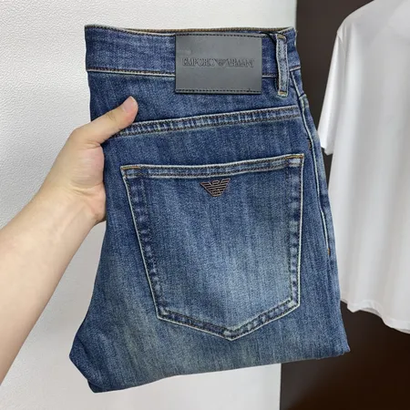 アルマーニ ジーンズ