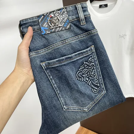 ヴェルサーチ ジーンズ