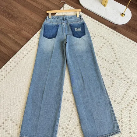 フェラガモ ジーンズ