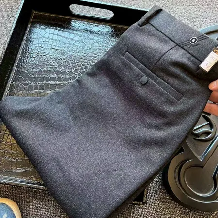 アルマーニ カジュアルパンツ