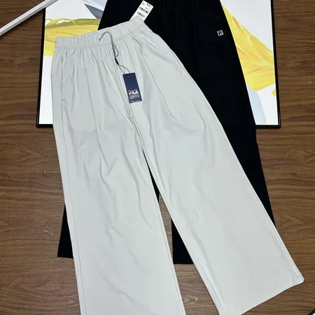フィラ カジュアルパンツ