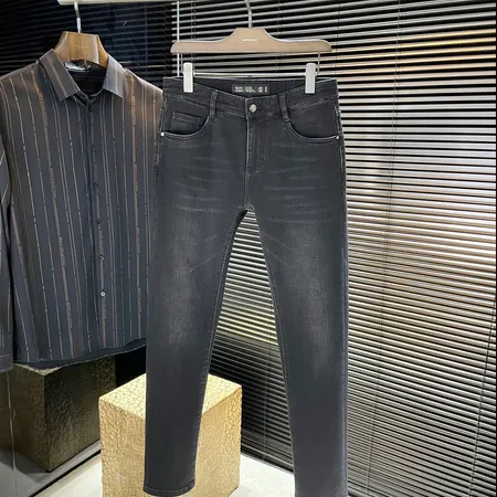 グッチ ジーンズ