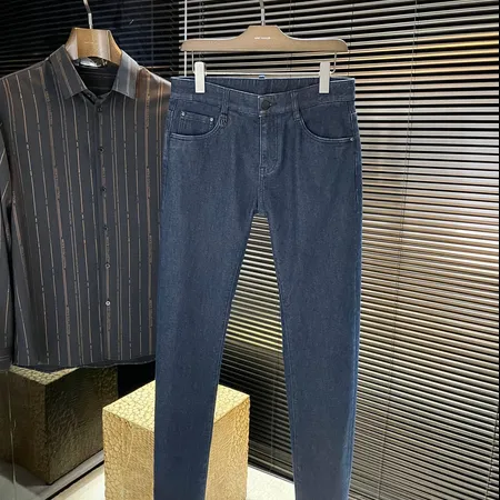 グッチ ジーンズ