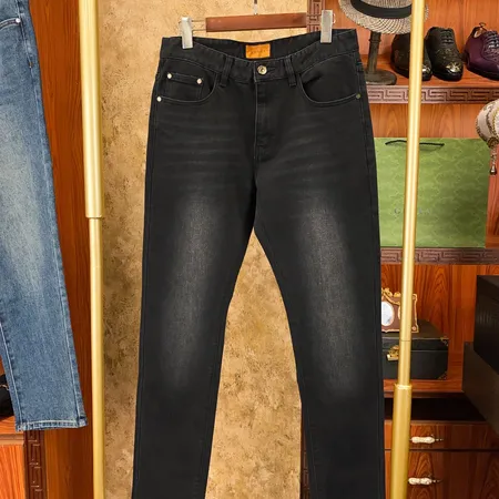 グッチ ジーンズ