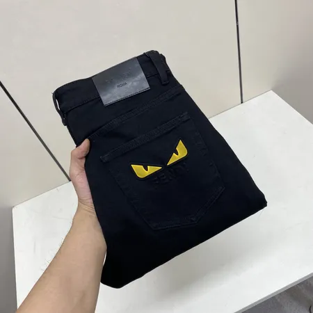 フェンディ ジーンズ