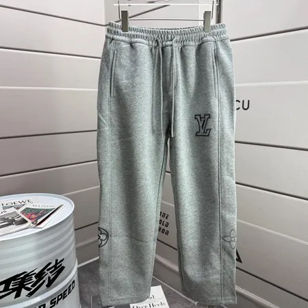ルイヴィトン カジュアルパンツ