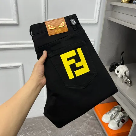 フェンディ ジーンズ