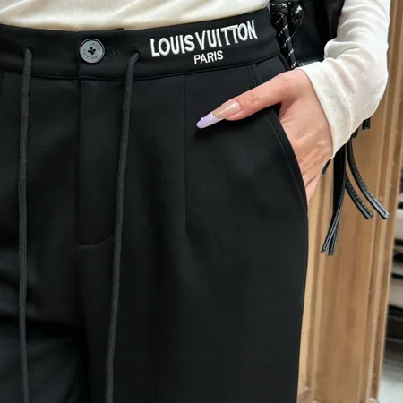 ルイヴィトン カジュアルパンツ
