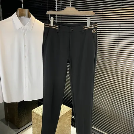 グッチ カジュアルパンツ