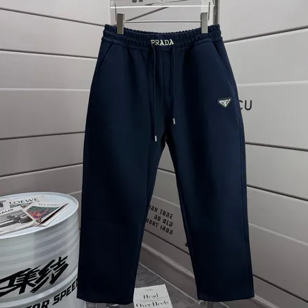 プラダ カジュアルパンツ