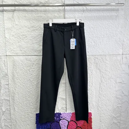 フィラ カジュアルパンツ