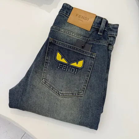 フェンディ ジーンズ