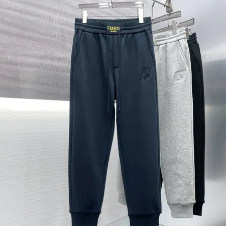 フェンディ カジュアルパンツ