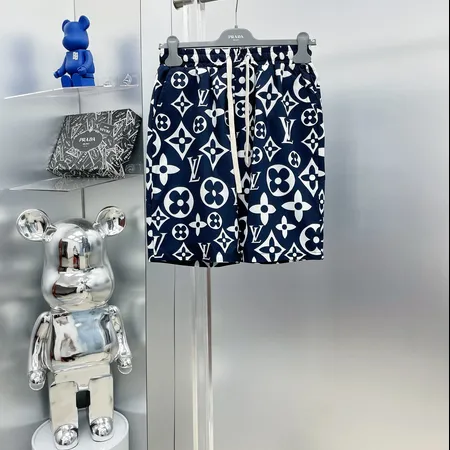 ルイヴィトン ショートパンツ