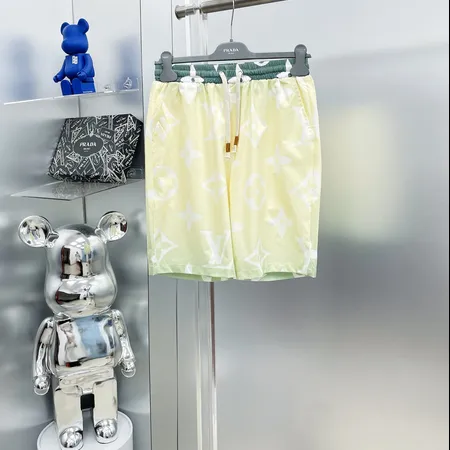 ルイヴィトン ショートパンツ
