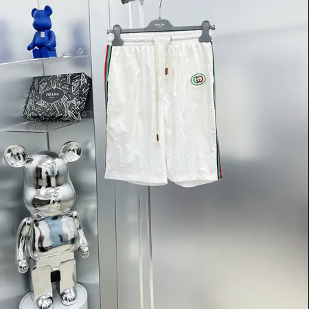 グッチ ショートパンツ