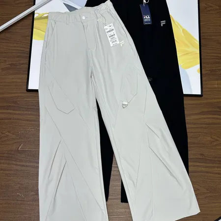 フィラ カジュアルパンツ