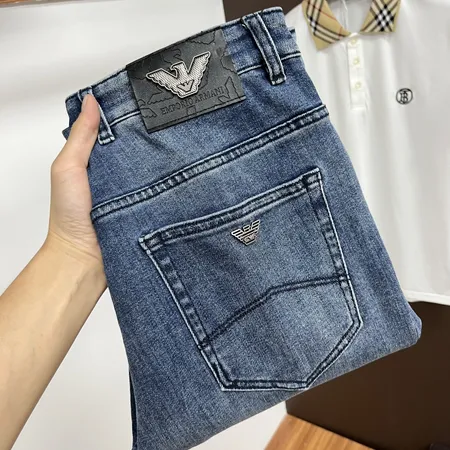 アルマーニ ジーンズ