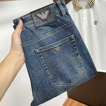 アルマーニ ジーンズ