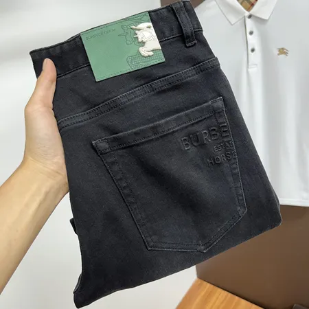 バーバリー ス ジーンズ