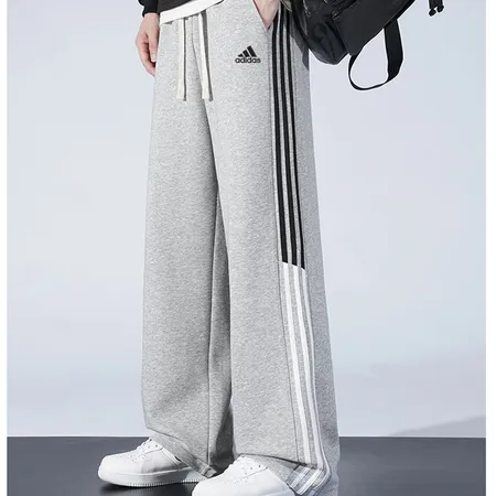 アディダス カジュアルパンツ