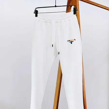 プラダ カジュアルパンツ