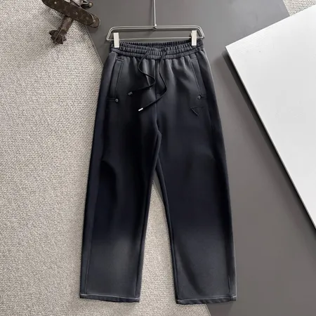 プラダ カジュアルパンツ