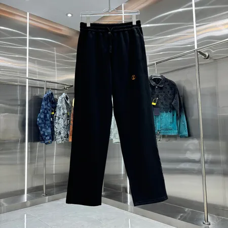 ルイヴィトン カジュアルパンツ