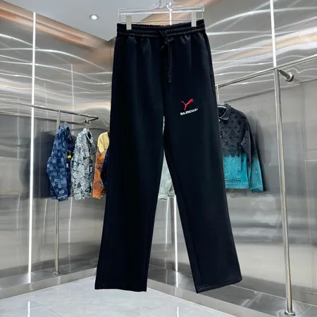 バレンシアガ カジュアルパンツ