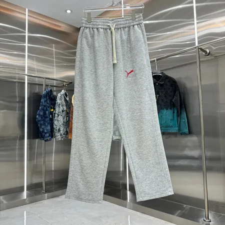 バレンシアガ カジュアルパンツ