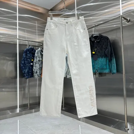 バレンシアガ ジーンズ